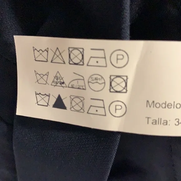 NWT. Massimo Dutti Black Crepe Trousers. Size 2. - Picture 6 of 6